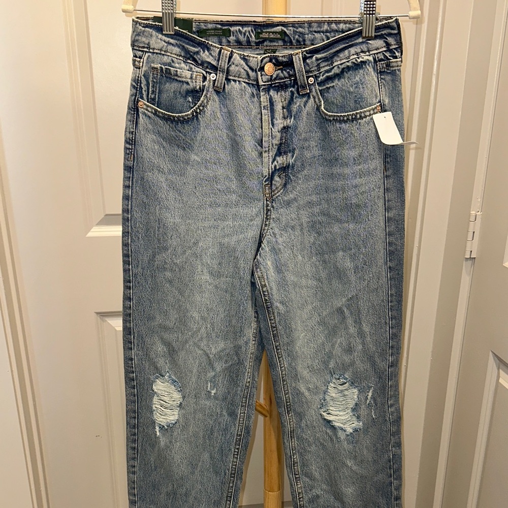 wild fable Light Blue Boyfriend Jeans with Knee Distressing